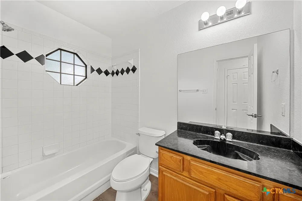 5104 James Loop Killeen, TX 76542
