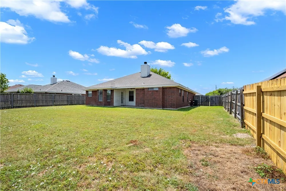 5104 James Loop Killeen, TX 76542