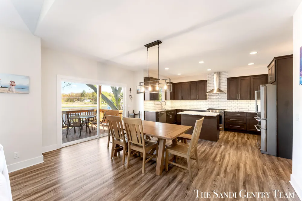 17940 Cove Street Spring Lake, MI 49456