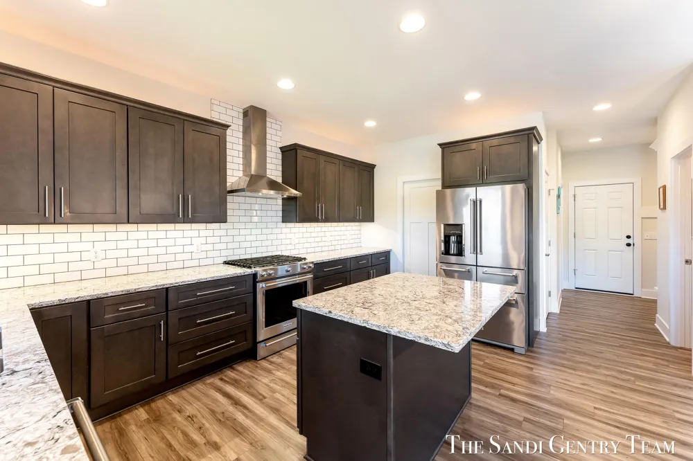 17940 Cove Street Spring Lake, MI 49456