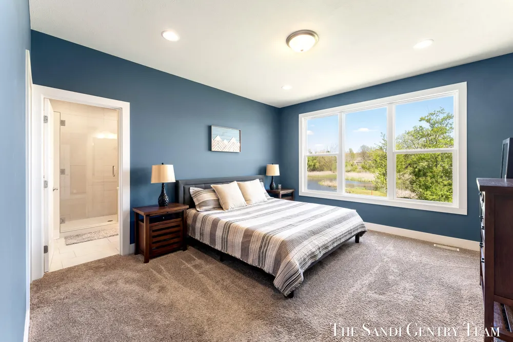 17940 Cove Street Spring Lake, MI 49456