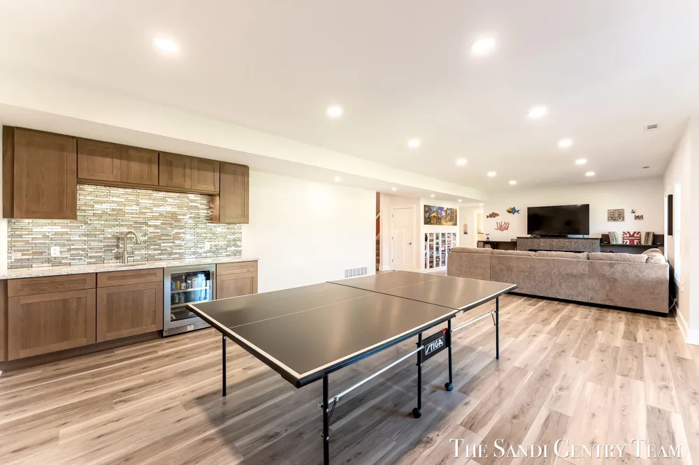 17940 Cove Street Spring Lake, MI 49456