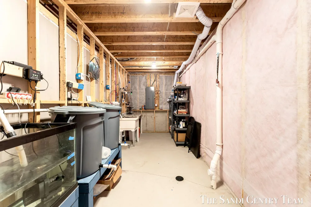 17940 Cove Street Spring Lake, MI 49456