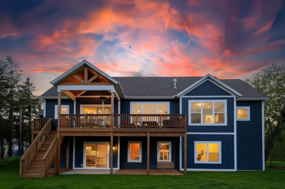 17940 Cove Street Spring Lake, MI 49456