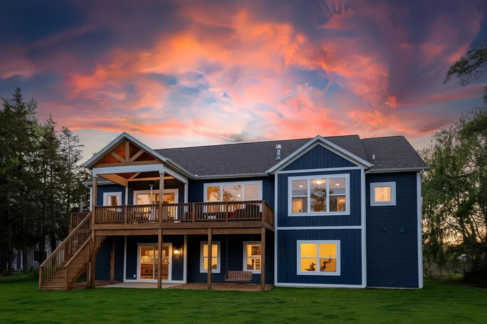 17940 Cove Street Spring Lake, MI 49456