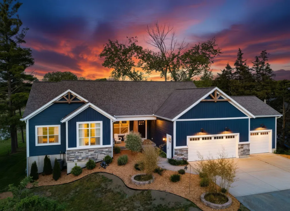 17940 Cove Street Spring Lake, MI 49456