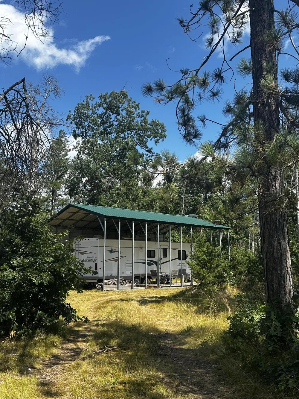 668 W Pine Brush Irons, MI 49644