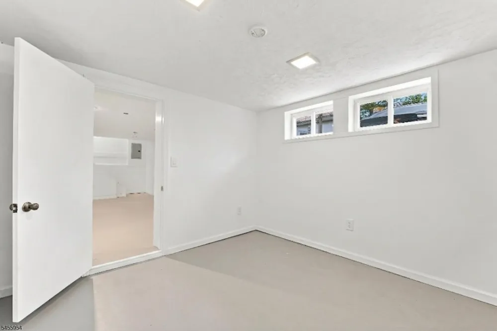 683 Mill St Belleville, NJ 07109