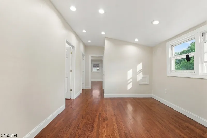 683 Mill St Belleville, NJ 07109
