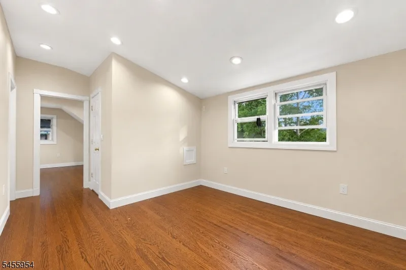 683 Mill St Belleville, NJ 07109