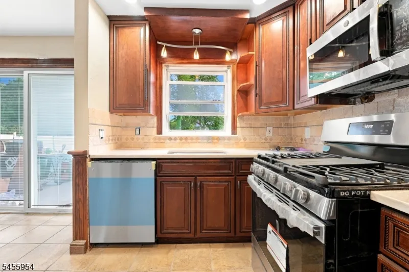683 Mill St Belleville, NJ 07109