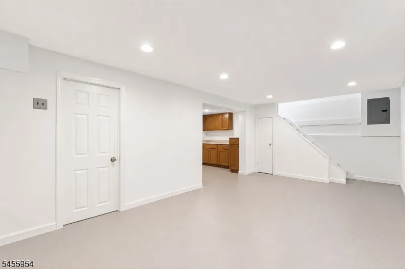 683 Mill St Belleville, NJ 07109