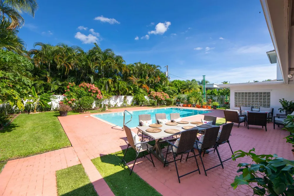 349 NE 2ND STREET Boca Raton, FL 33432