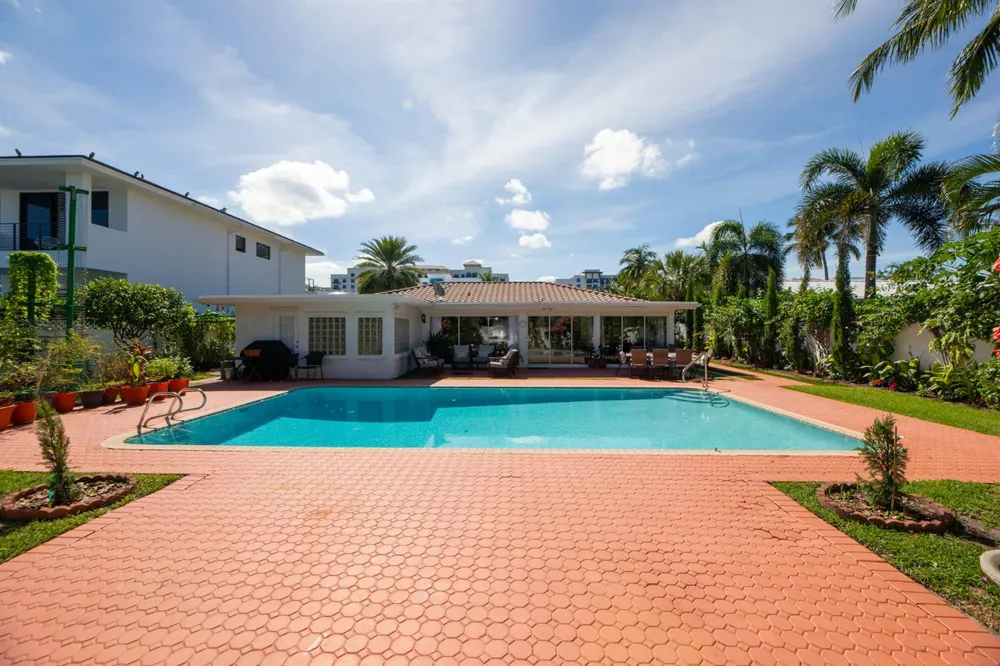 349 NE 2ND STREET Boca Raton, FL 33432
