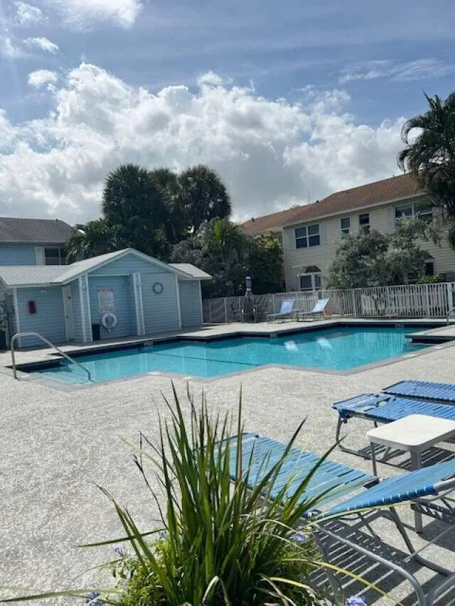 1937 NE 15TH AVENUE Fort Lauderdale, FL 33305