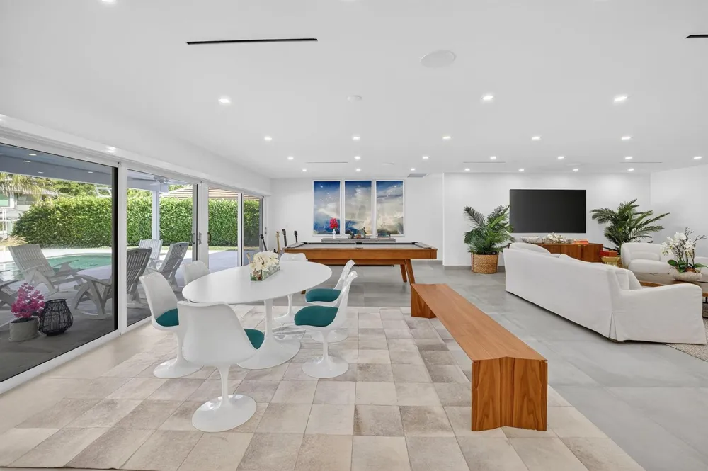 41 S COMPASS DRIVE Fort Lauderdale, FL 33308