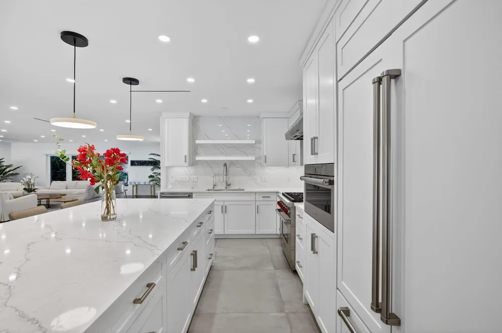 41 S COMPASS DRIVE Fort Lauderdale, FL 33308