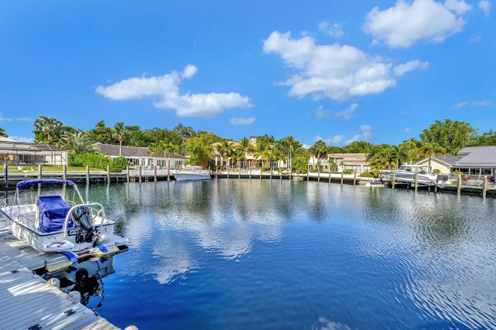 41 S COMPASS DRIVE Fort Lauderdale, FL 33308