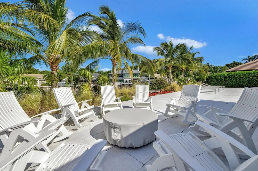 41 S COMPASS DRIVE Fort Lauderdale, FL 33308