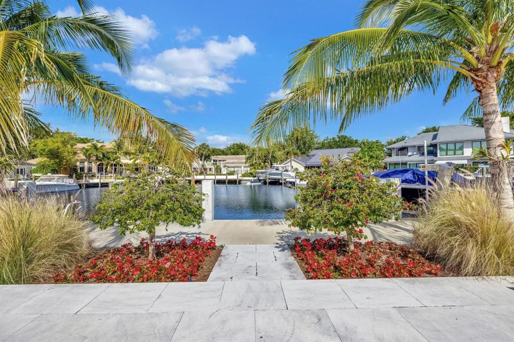 41 S COMPASS DRIVE Fort Lauderdale, FL 33308