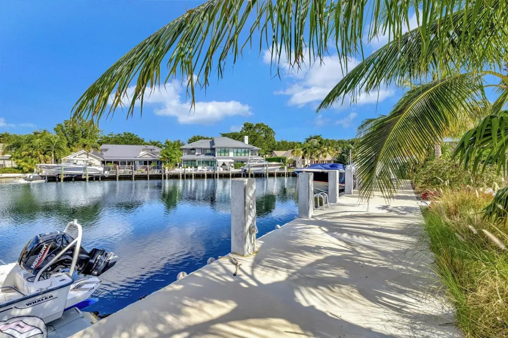 41 S COMPASS DRIVE Fort Lauderdale, FL 33308