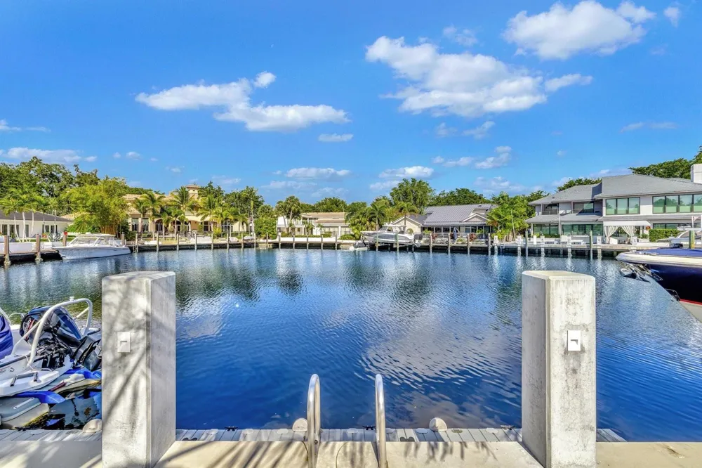 41 S COMPASS DRIVE Fort Lauderdale, FL 33308