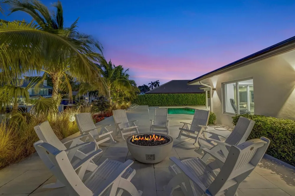 41 S COMPASS DRIVE Fort Lauderdale, FL 33308