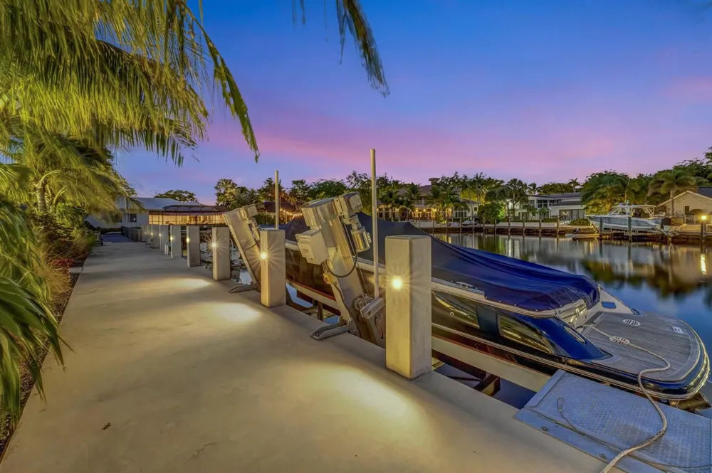 41 S COMPASS DRIVE Fort Lauderdale, FL 33308