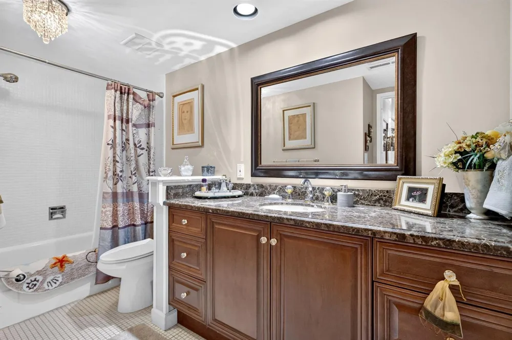 3792 NE Ocean Boulevard #220  N Jensen Beach, FL 34957