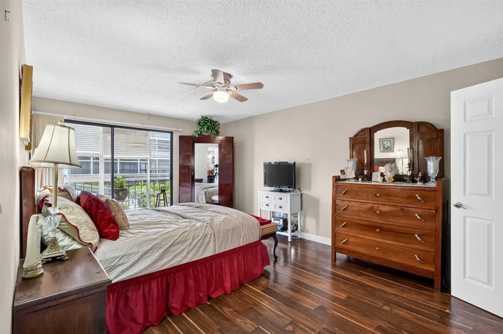 3792 NE Ocean Boulevard #220  N Jensen Beach, FL 34957
