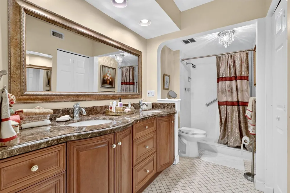 3792 NE Ocean Boulevard #220  N Jensen Beach, FL 34957