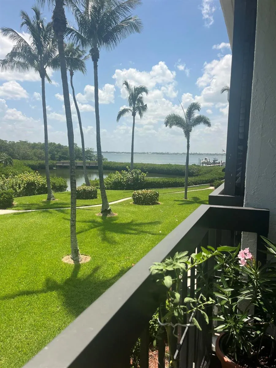 3792 NE Ocean Boulevard #220  N Jensen Beach, FL 34957