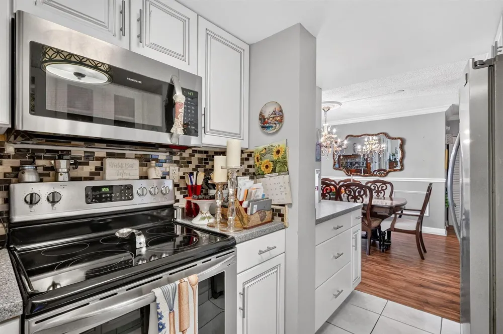 3792 NE Ocean Boulevard #220  N Jensen Beach, FL 34957