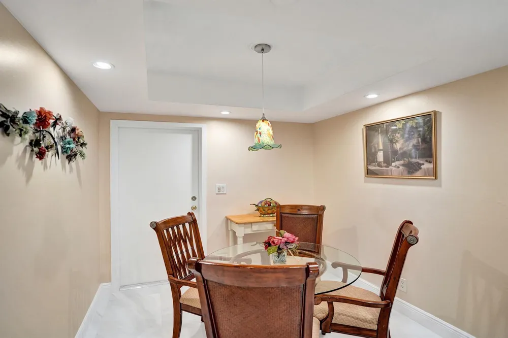 5951 WELLESLEY PARK DRIVE #405 Boca Raton, FL 33433