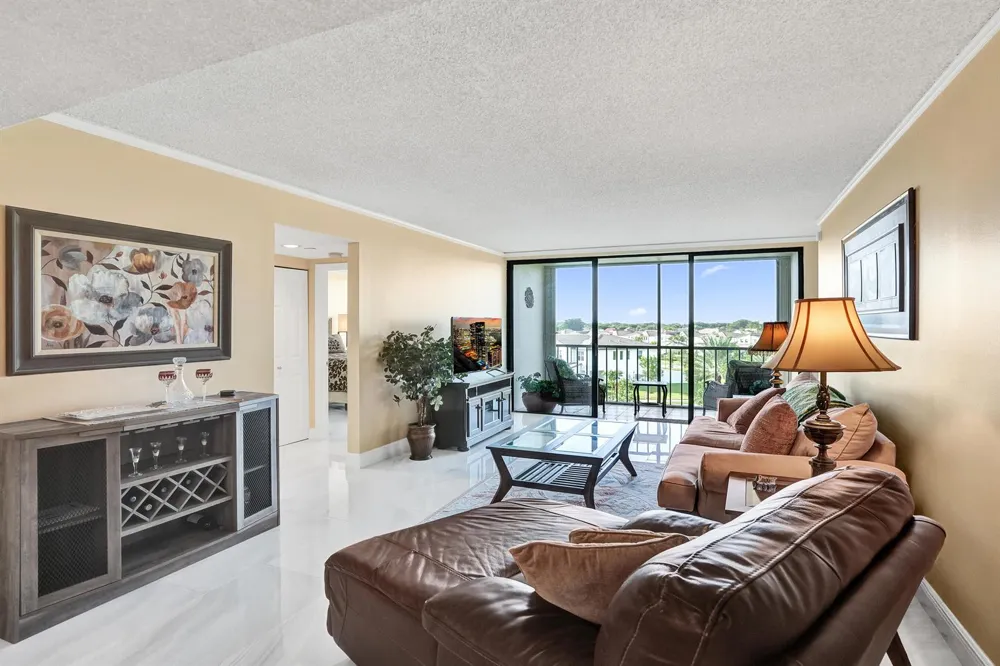 5951 WELLESLEY PARK DRIVE #405 Boca Raton, FL 33433