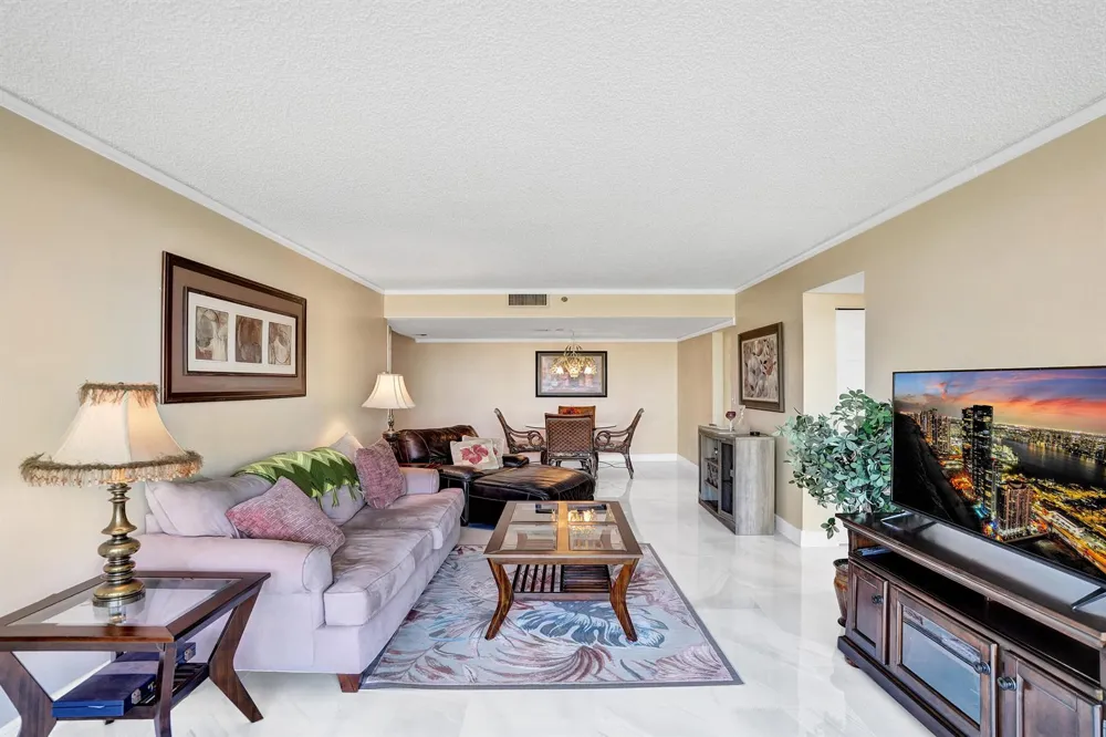 5951 WELLESLEY PARK DRIVE #405 Boca Raton, FL 33433