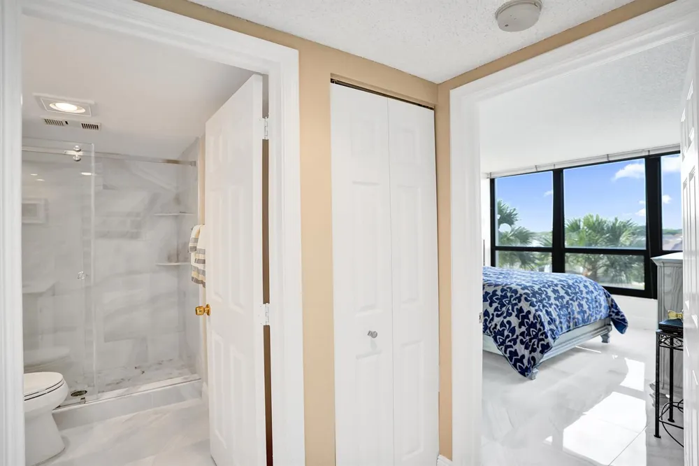 5951 WELLESLEY PARK DRIVE #405 Boca Raton, FL 33433