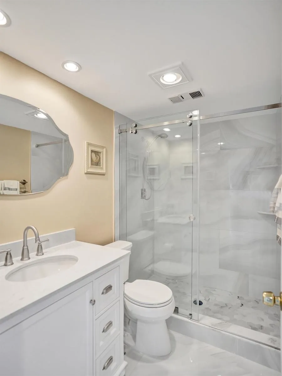 5951 WELLESLEY PARK DRIVE #405 Boca Raton, FL 33433