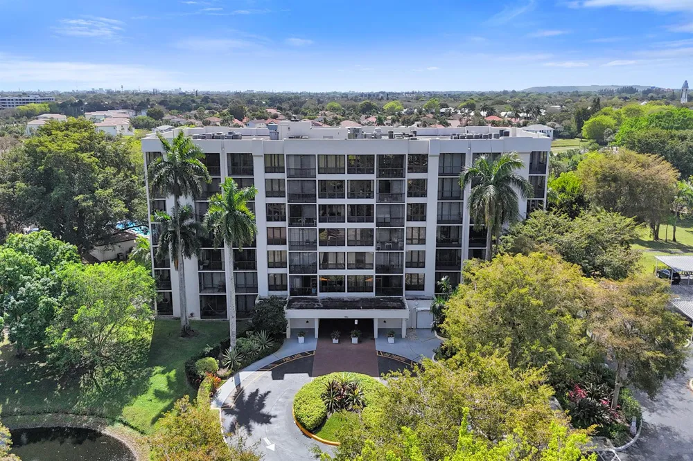 5951 WELLESLEY PARK DRIVE #405 Boca Raton, FL 33433