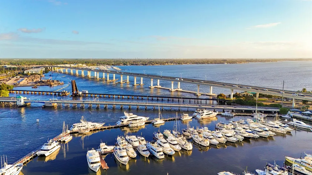 513 SW Ocean Boulevard Stuart, FL 34994