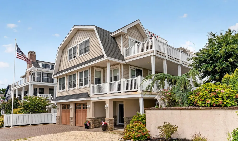 17 Randolph Avenue Strathmere, NJ 08248