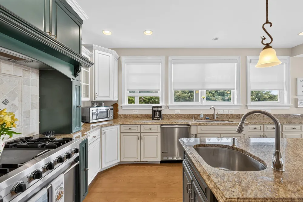 17 Randolph Avenue Strathmere, NJ 08248