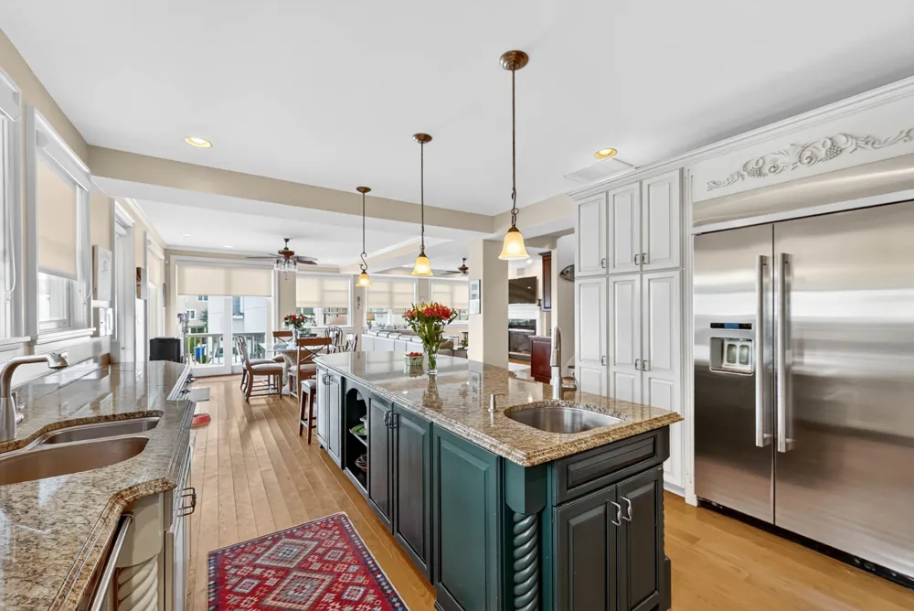 17 Randolph Avenue Strathmere, NJ 08248