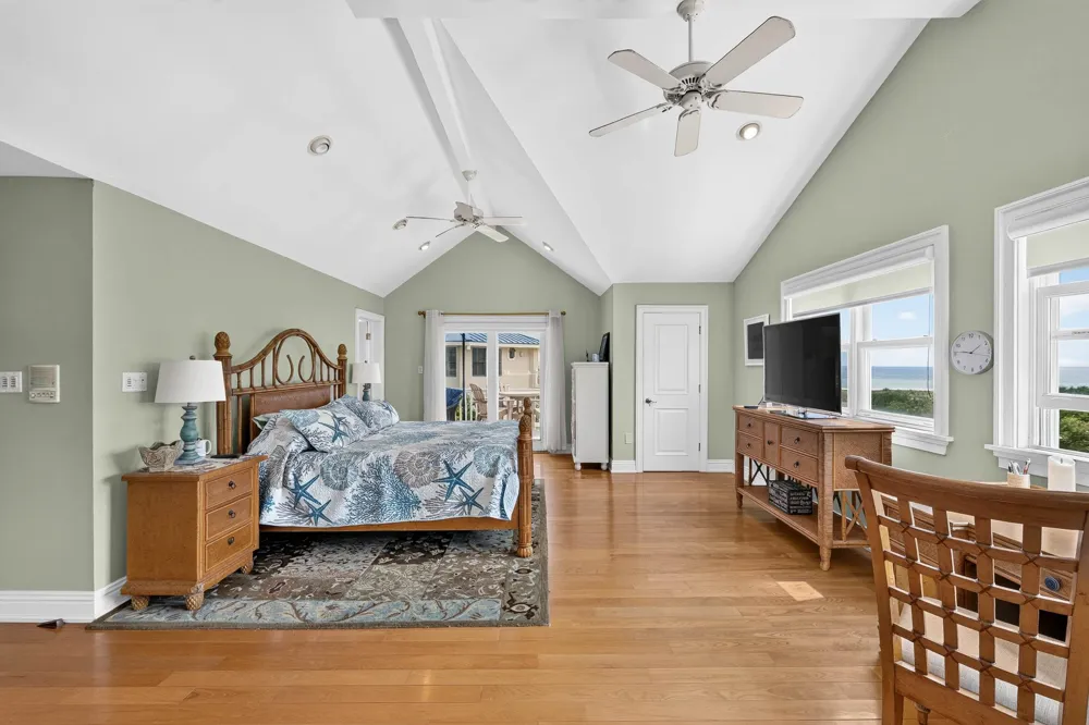 17 Randolph Avenue Strathmere, NJ 08248