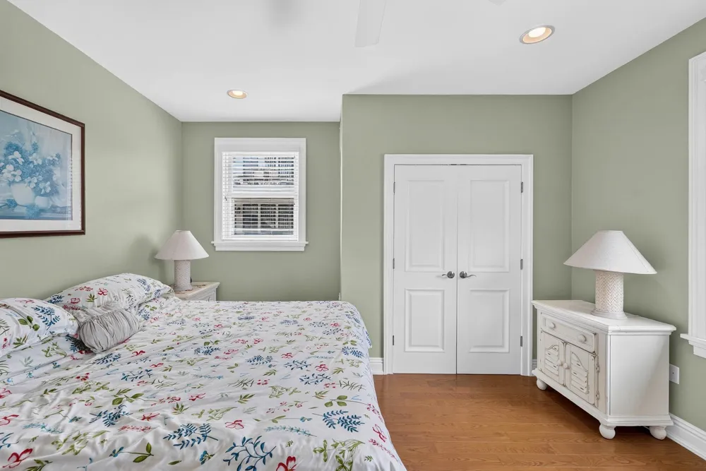 17 Randolph Avenue Strathmere, NJ 08248