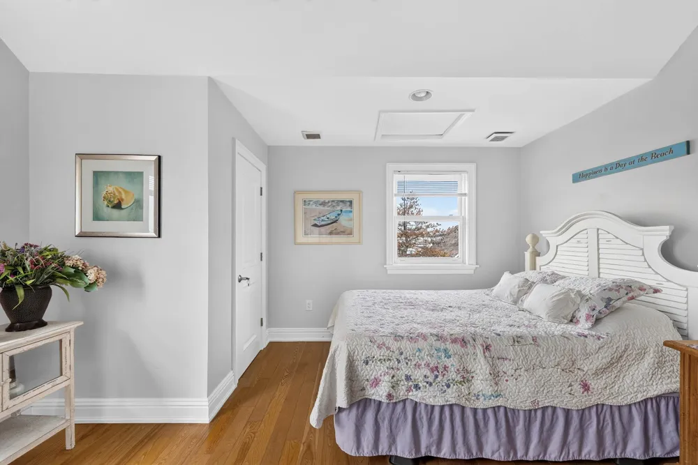17 Randolph Avenue Strathmere, NJ 08248