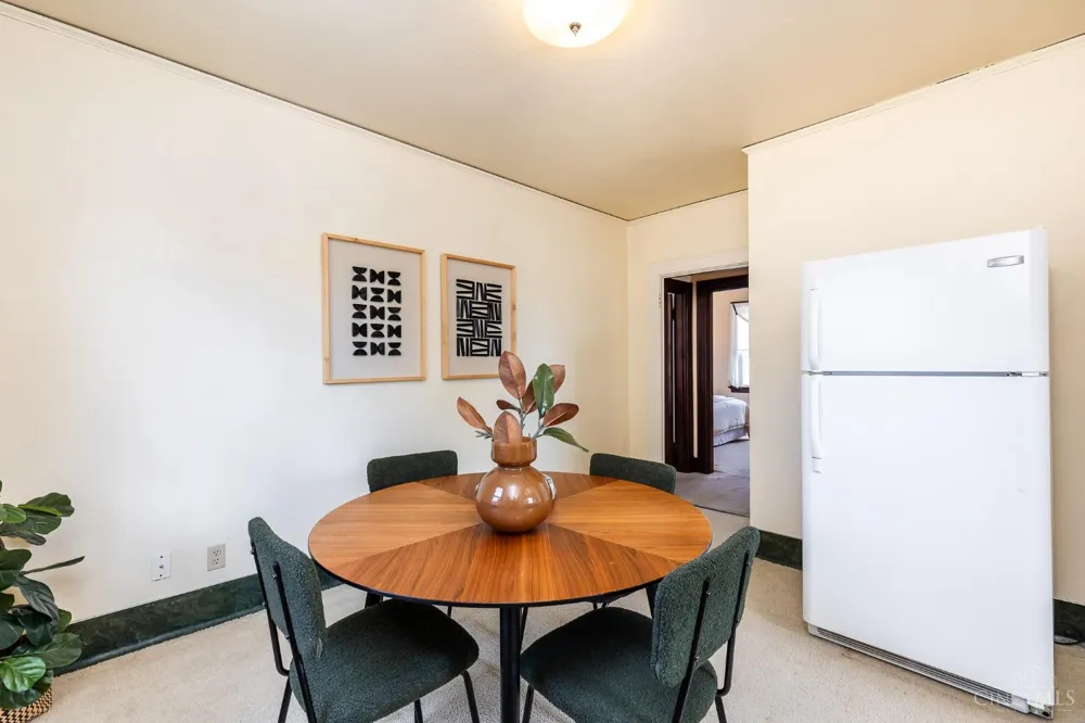 5929 Glenway Avenue Cincinnati, OH 45238