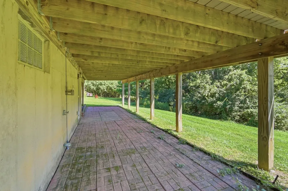 7795 Mitchell Park Drive Miami, OH 45002