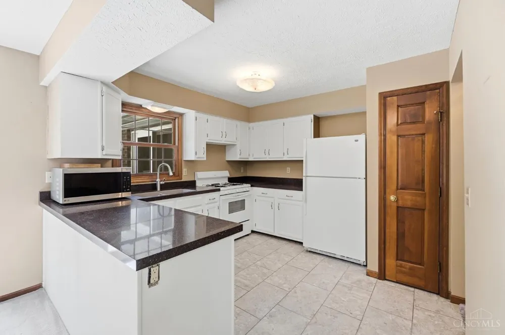 7795 Mitchell Park Drive Miami, OH 45002