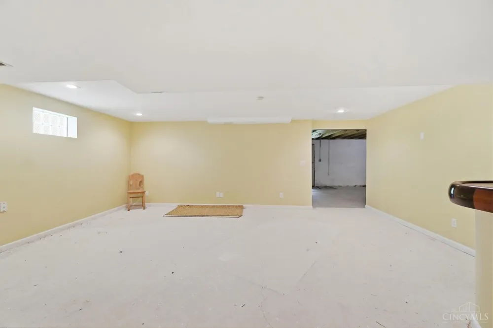 7795 Mitchell Park Drive Miami, OH 45002